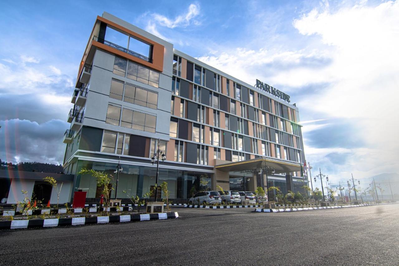 Parkside Gayo Petro Hotel Takengon Экстерьер фото