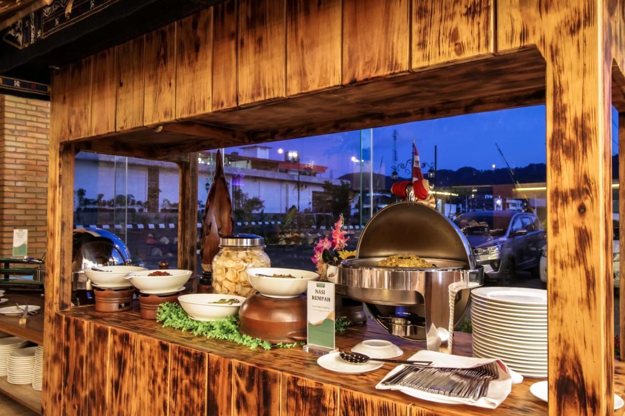 Parkside Gayo Petro Hotel Takengon Экстерьер фото