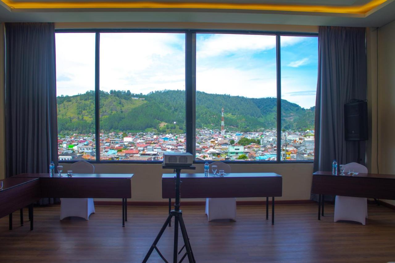 Parkside Gayo Petro Hotel Takengon Экстерьер фото