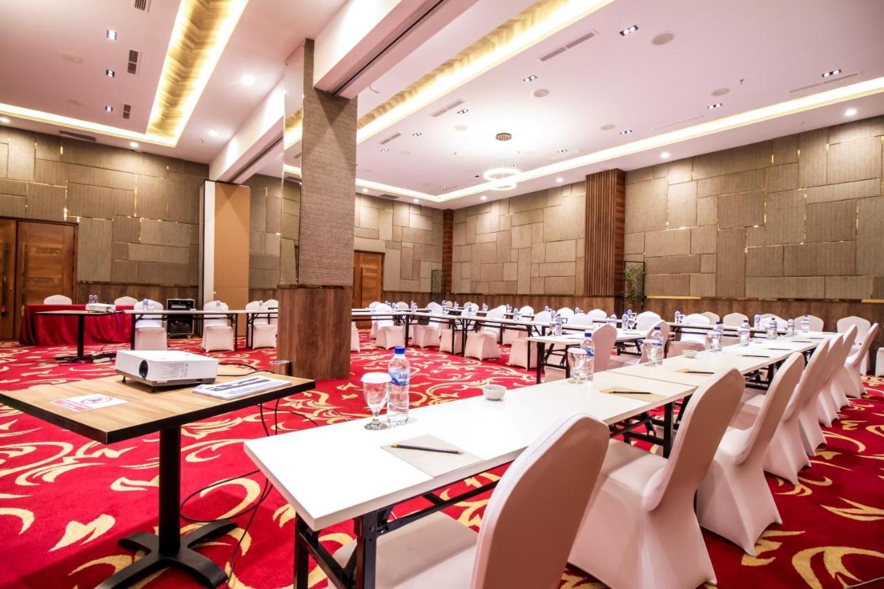 Parkside Gayo Petro Hotel Takengon Экстерьер фото