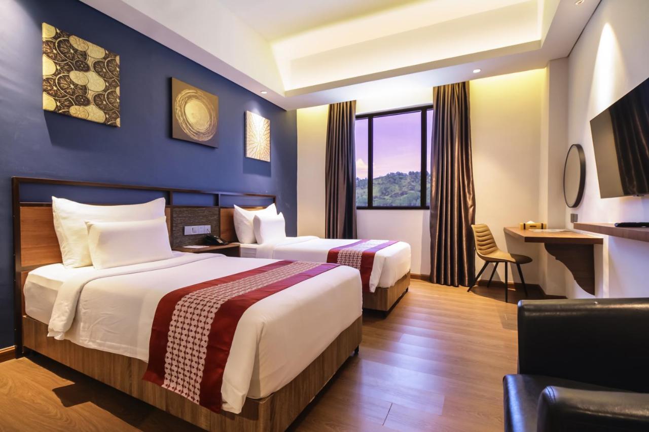 Parkside Gayo Petro Hotel Takengon Экстерьер фото